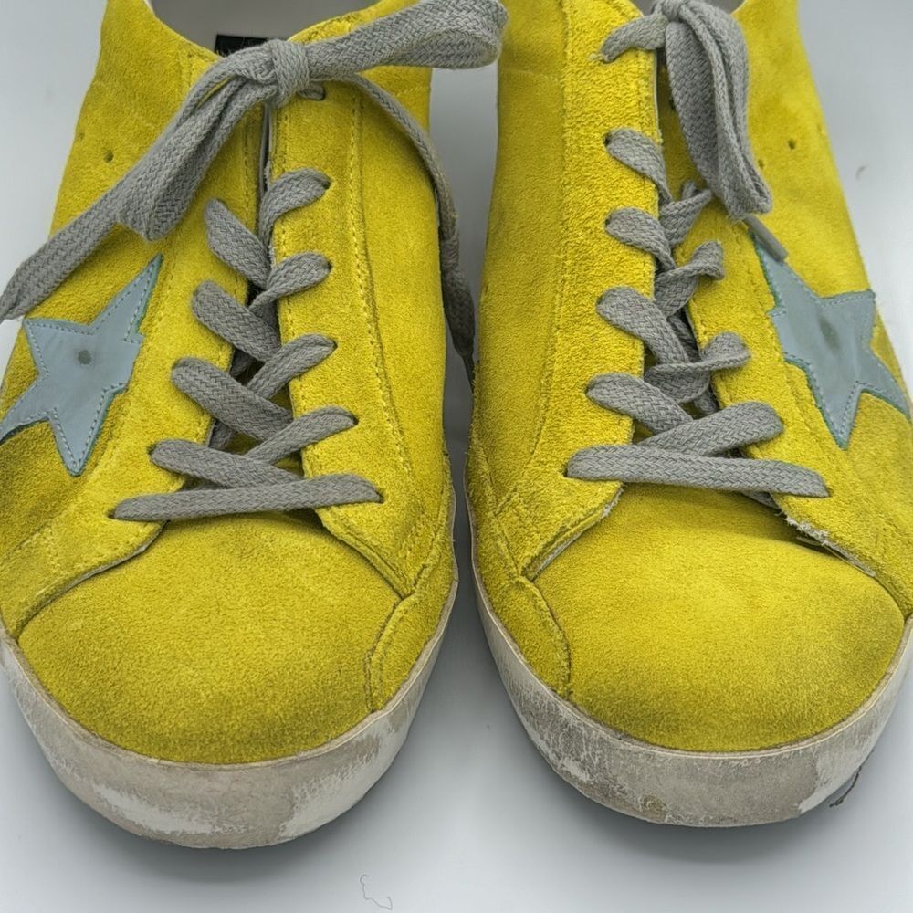 New Golden Goose SUPERSTAR DISTRESSED TRAINERS IN YELLOW Size 41 - Picture 4 of 12
